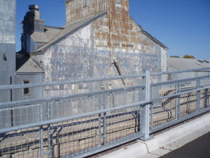 Hot-Dipped Galvanized Mesh Panels