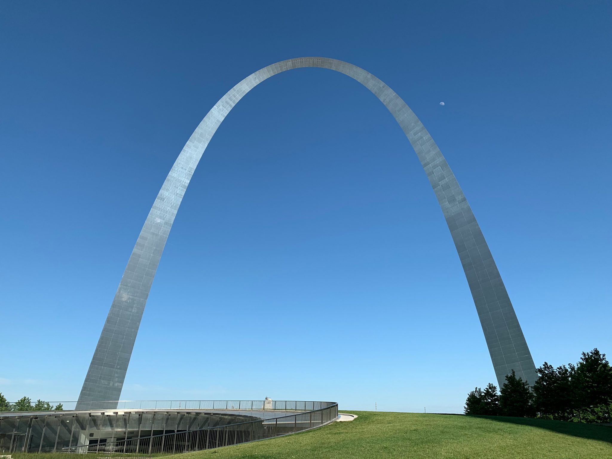 Evolution of Stainless Steel & the Arch Gateway