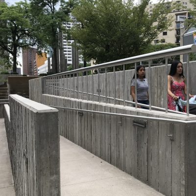 Stainless Steel Guard Rail and Handrail in Outdoor Park