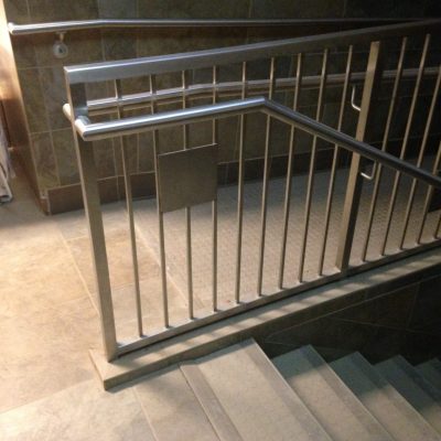 Robust Stainless Steel Railing with Handrail for Elementary School